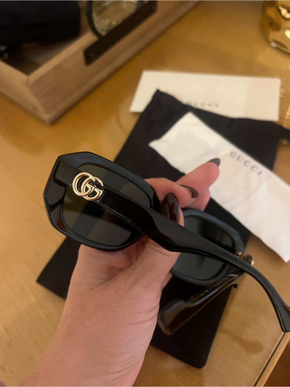 AUTHENTIC GUCCI SUNGLASSES GG Logo Oversized Square Sunglasses